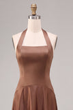 Robe formelle longue longue en A en satin à col nu café