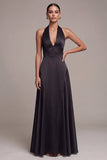 Robe longue de cérémonie longue à col nu en satin noir en satin A