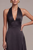 Robe longue de cérémonie longue à col nu en satin noir en satin A