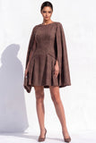 Robe de travail mini à manches de cape grise A Line avec poches