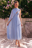 Robe midi sans manches en mousseline en mousseline bleue à col en V avec cape