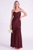 Robe longue de demoiselle d’honneur en satin en satin rose avec longues bretelles d’honneur avec fleurs 3D
