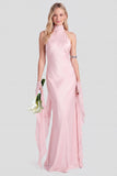 Longue robe de demoiselle d’honneur en satin à col nu rose