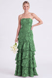 Robe longue de demoiselle d’honneur à étages en forme de corset en eucalyptus s’échapper en eucalyptus