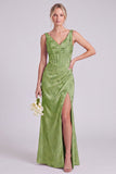 Corset fleuri à col en V vert sirène et longue robe de demoiselle d’honneur avec fente