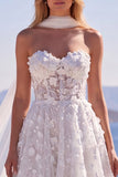 Corset blanc en tulle floral ligne A à encolure cœur, longue robe de mariée avec appliqués