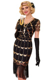 Verte dorée à col en V à manches courtes transparentes, paillettes, robe moulante des années 1920 avec frange