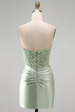 Robe courte de rentrée courte en satin perlé en paillettes vertes poussiéreuses