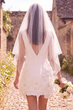Robe de mariée courte fourreau à col V avec fleurs 3D