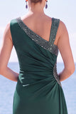 Robe de cérémonie sirène vert foncé, brodée de perles et asymétrique