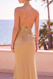 Blush à encolure dos-nu avec paillettes, sirène perlée floral froncée, robe longue de cérémonie