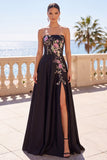 Robe longue de cérémonie sans bretelles avec broderie florale noire, ligne A avec fente latérale