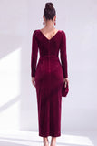 Robe de la mère de la mariée en velours moulant vert foncé à col en V à manches longues