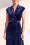 Robe longue de la mère de la mariée en velours bleu foncé ligne en V