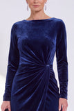 Robe de la mère de la mariée en fourreau à fourreau bleu marine