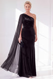 Robe bourgogne à épaule unique fourreau froissée de la mère de la mariée avec cape latérale