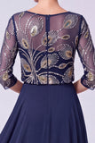 Robe marine A-Line Illusion Bateau à col long perlé Mother Of The Bride