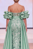 Robe de concours de concours de beauté verte à manches bouffantes à manches bouffantes froncées et fente sur le côté