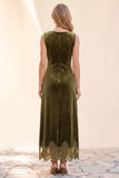 Robe longue invitée en bateau en velours olive A-Line avec dentelle