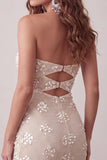 Robe courte de rentrée courte découpée en ivoire bodycon avec des sequins