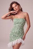 Verte moulante à paillettes, robe de bal courte à col carré avec ourlet asymétrique à volants