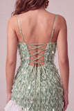 Verte moulante à paillettes, robe de bal courte à col carré avec ourlet asymétrique à volants
