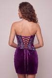 Corset en velours violet bodycon, robe-courte fleurielée froncée sans bretelles