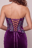Corset en velours violet bodycon, robe-courte fleurielée froncée sans bretelles