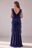 Robe de soirée longue en forme de velut bleu marine avec frous et volants