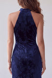 Robe de soirée longue avec volants en velut bleu marine en fourreau fourreau