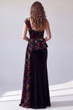 Robe de soirée longue en velours noir à motifs floraux à une épaule