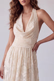 Robe formelle longue longue en ivoire fleur en ivoire à dos nus froncés