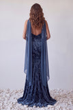 Robe longue sirène en velours marine sans bustier à fronçages avec écharpe au col