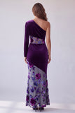 Robe de soirée longue prune fourreau à une épaule en velours avec fleurs