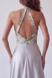 Robe de cérémonie longue grise ligne A en satin floral