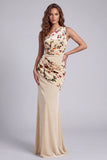 Robe de cérémonie longue champagne fourreau à une épaule en velours floral, froncée