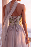 Corset gris clair Organza ligne A Longue robe formelle sans bretelles avec foulard au col