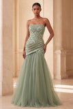 Robe formelle longue avec draps en tulle sauge vert A-line A-line sans bustier