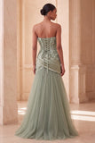 Robe formelle longue avec draps en tulle sauge vert A-line A-line sans bustier