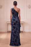 Fourreau bleu marine Longue robe formelle froncée en velours à une épaule avec volants