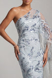 Robe de mère de la mariée à fourreau bleu clair à fourreau bleu clair brodée sur une épaule