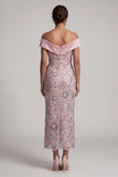 Robe mère de la mariée à la longueur thé avec fourreau rose clair sur les épaules