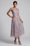 Robe midi brodée midi en lilas A-Line Twin