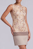 Robe courte de mère de la mariée à fourreau champagne à col rond avec des appliques