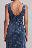 Robe mère de la mariée à col bateau bleu marine foncé en velours Jacquard, asymétrique avec fente à volants