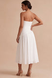 Robe de fiançailles blanche franzée en A sans bretelles