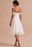 Robe Midi Little White à Lignes A dégagées avec de la dentelle