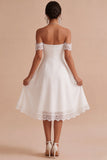 Robe Midi Little White à Lignes A dégagées avec de la dentelle
