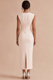 Robe de fiançailles blanche à fourreau froncé en V et longue fente dans le dos