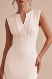 Robe de fiançailles blanche à fourreau froncé en V et longue fente dans le dos